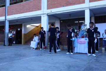 Quinto Día Mes Mariano en el Colegio — foto 11